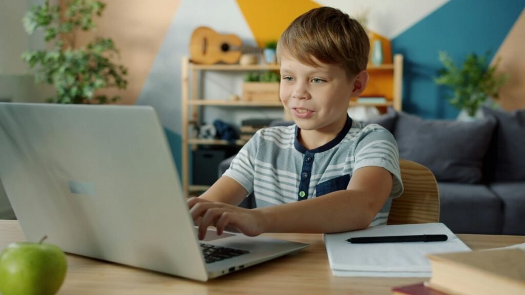 Scratch vs Python: Which is Better for Kids?